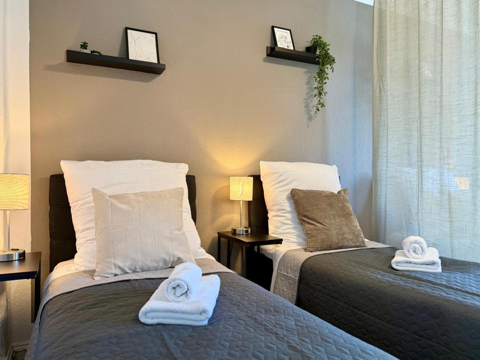 Rellingen Tt Living Apartments Bonitas & Divinitas I 2 Schlafzimmer I Kueche I Vollbad I Waschmaschine מראה חיצוני תמונה